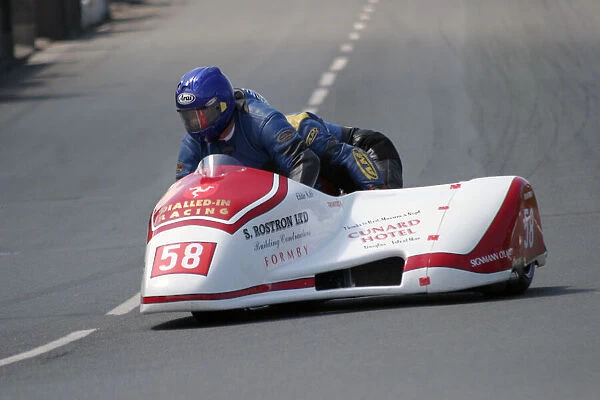 Dick Hawes & Eddie Kiff (DMR) 2005 Sidecar TT