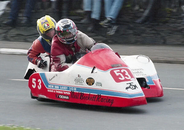 Dick Tapken & Ray Burns (Jacobs Honda) 2000 Sidecar TT