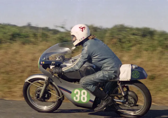 Framed Print : Dickie Watson (Suzuki) 1976 Jurby Road Framed Print : Dickie Watson (Suzuki) 1976 Jurby Road