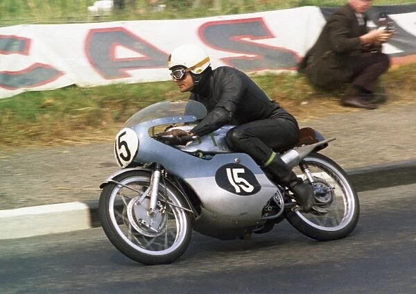 Dieter Braun (Suzuki) 1970 Ultra Lightweight TT