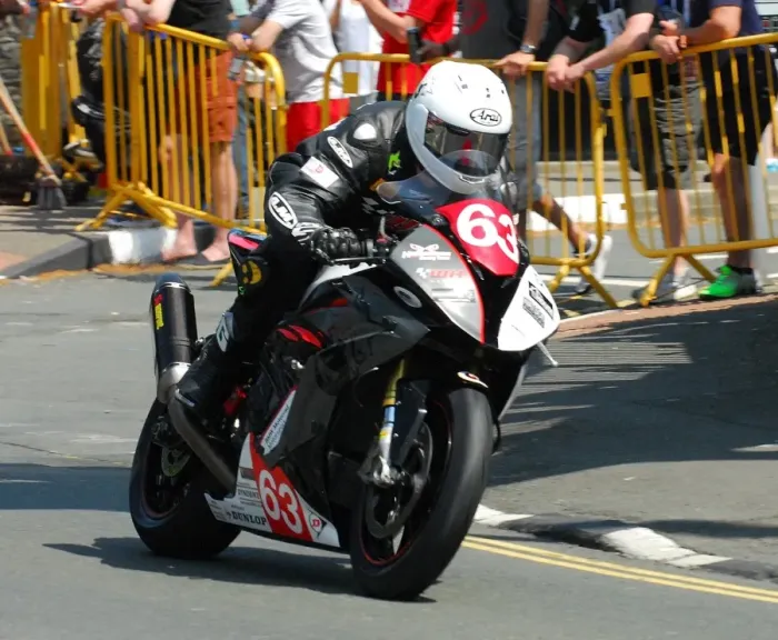 Framed Print : Dominic Herbertson (BMW) 2016 Supersport TT Framed Print : Dominic Herbertson (BMW) 2016 Supersport TT
