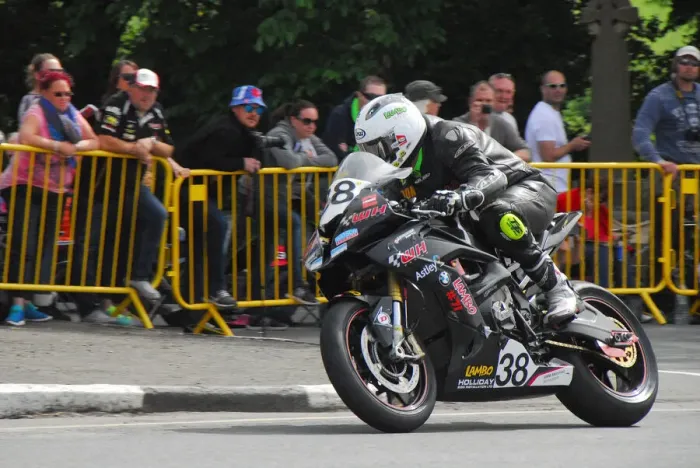 Framed Print : Dominic Herbertson (BMW) 2017 Senior TT Framed Print : Dominic Herbertson (BMW) 2017 Senior TT