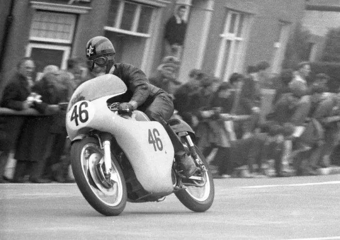 Framed Print : Don Ellis (Matchless) 1964 Senior TT Framed Print : Don Ellis (Matchless) 1964 Senior TT