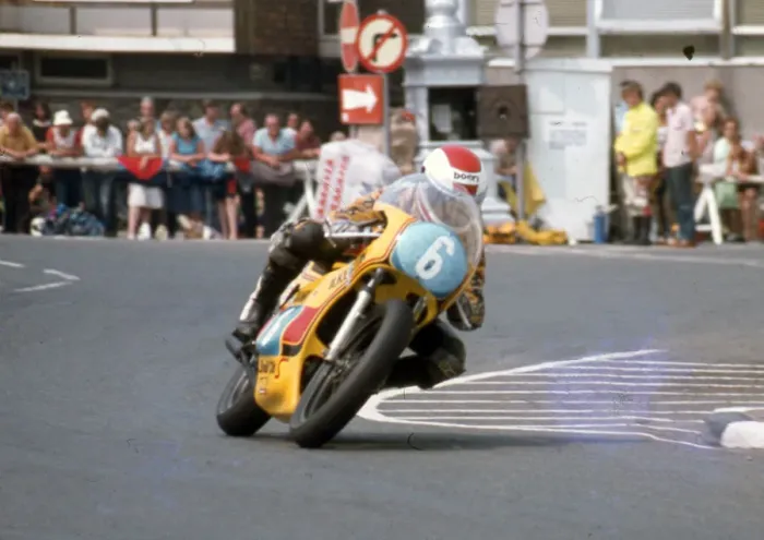 Framed Print : Donny Robinson (Yamaha) 1982 Formula Three TT Framed Print : Donny Robinson (Yamaha) 1982 Formula Three TT