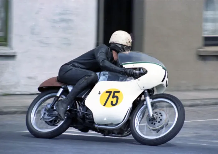 Framed Print : Doug Cash (Norton) 1969 Senior TT Framed Print : Doug Cash (Norton) 1969 Senior TT