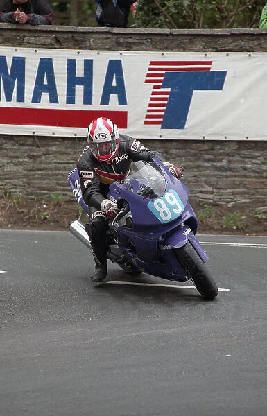 Doug Fairbrother Yamaha 1998 Junior TT