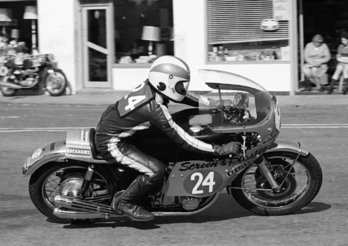 Framed Print : Doug Lunn (Honda) 1972 Production TT Framed Print : Doug Lunn (Honda) 1972 Production TT