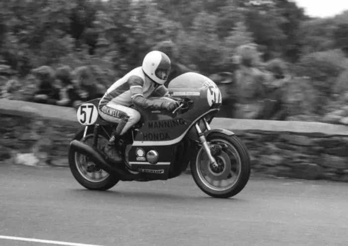Framed Print : Doug Randall (Honda) 1977 Classic TT Framed Print : Doug Randall (Honda) 1977 Classic TT