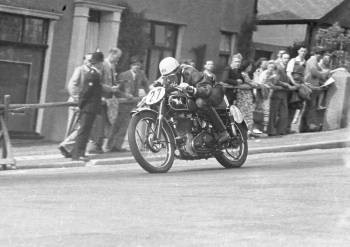 Framed Print : Douglas Bell (Matchless) 1951 Junior Clubman TT Framed Print : Douglas Bell (Matchless) 1951 Junior Clubman TT