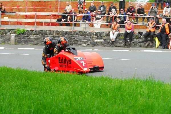 Douglas Wright & Martin Hull (Baker) 2013 Sidecar TT