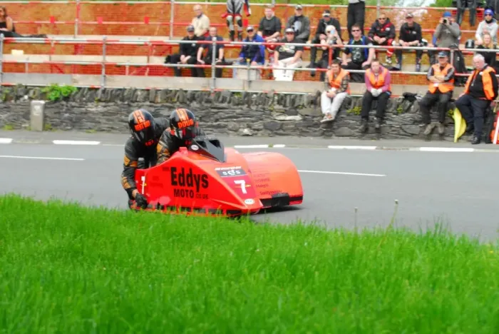 Framed Print : Douglas Wright & Martin Hull (Baker) 2013 Sidecar TT Framed Print : Douglas Wright & Martin Hull (Baker) 2013 Sidecar TT