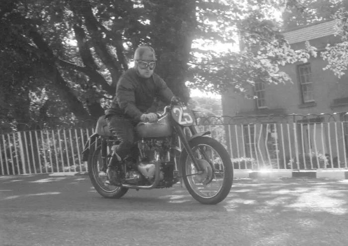 Framed Print : Ds Cholerton (Triumph) 1954 Senior Clubman TT Framed Print : Ds Cholerton (Triumph) 1954 Senior Clubman TT