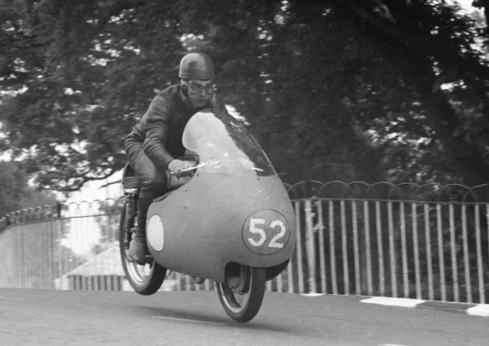 Framed Print : Duilio Agostini (Guzzi) 1956 Junior TT Framed Print : Duilio Agostini (Guzzi) 1956 Junior TT