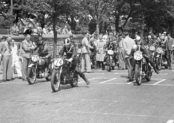Framed Print : E D Blackwell (BSA, 73) Cliff Ellerby (BSA, 74) and A R Brassington (Norton) 1952 Junior Clubman TT Framed Print : E D Blackwell (BSA, 73) Cliff Ellerby (BSA, 74) and A R Brassington (Norton) 1952 Junior Clubman TT