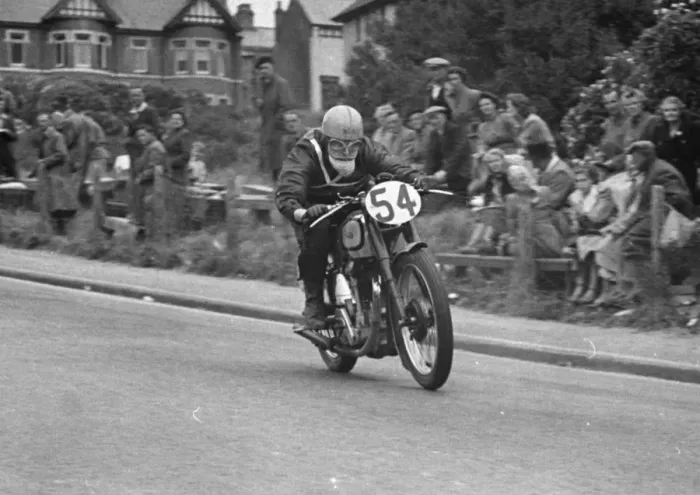 Framed Print : A E Heath (Norton) 1950 Junior Clubman TT Framed Print : A E Heath (Norton) 1950 Junior Clubman TT