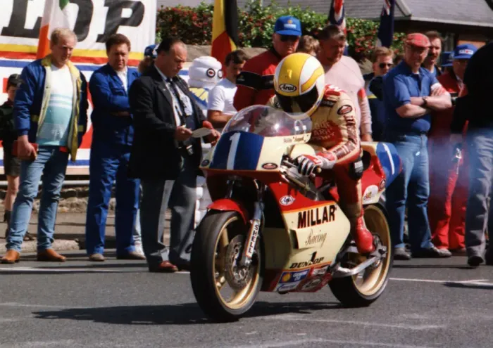 Framed Print : Eddie Laycock (Yamaha) 1989 Junior TT Framed Print : Eddie Laycock (Yamaha) 1989 Junior TT