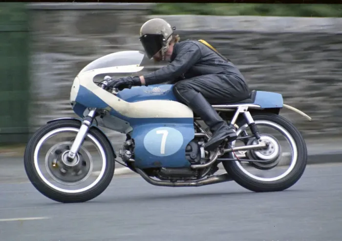 Framed Print : Eddie Moore (Aermacchi Metisse) 1972 Junior Manx Grand Pix Framed Print : Eddie Moore (Aermacchi Metisse) 1972 Junior Manx Grand Pix