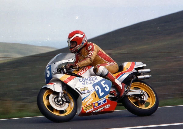 Eddie Roberts (Kimoco) 1989 Junior TT