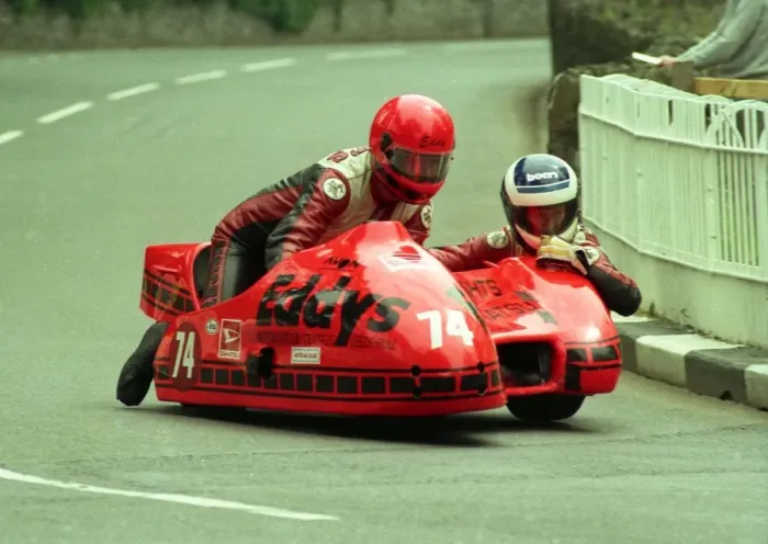 Framed Print : Eddy Wright & Ian Marchant (Windle Yamaha) 1988 Sidecar TT Framed Print : Eddy Wright & Ian Marchant (Windle Yamaha) 1988 Sidecar TT
