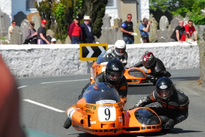 Framed Print : Eddy Wright & Kieran Clarke (BMW) 2016 Pre TT Classic