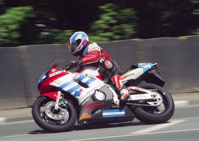 Framed Print : Edgardo Paredes (Yamaha) 2000 Junior TT Framed Print : Edgardo Paredes (Yamaha) 2000 Junior TT