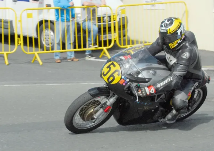 Framed Print : Edward Poole (Norton) 2016 Senior Classic TT