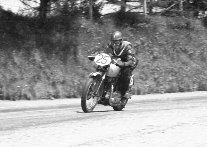 Framed Print : Eric Cheers (Triumph) 1953 Senior Clubman TT Framed Print : Eric Cheers (Triumph) 1953 Senior Clubman TT