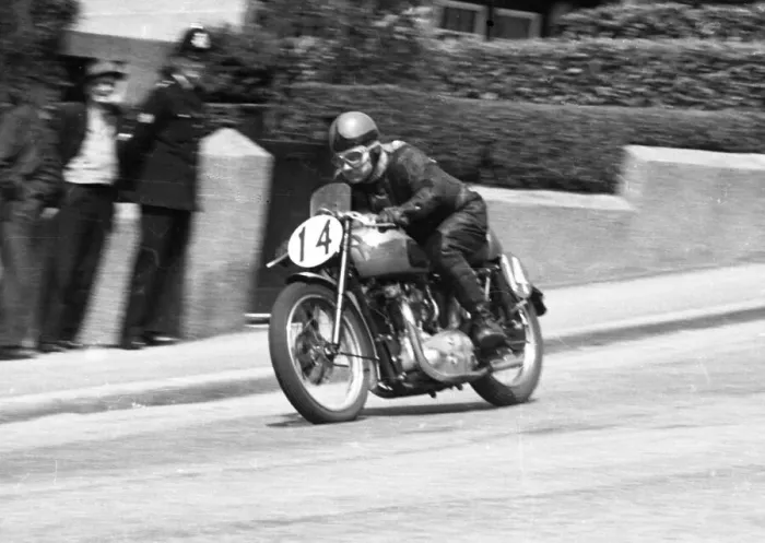 Framed Print : Eric Cheers (Triumph) 1954 Senior Clubman TT Framed Print : Eric Cheers (Triumph) 1954 Senior Clubman TT