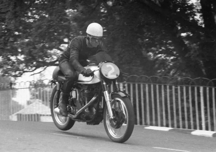 Framed Print : Eric Hinton (Norton) 1956 Junior TT Framed Print : Eric Hinton (Norton) 1956 Junior TT