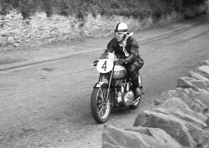 Framed Print : Eric Houseley (Triumph) 1952 Senior Clubman TT Framed Print : Eric Houseley (Triumph) 1952 Senior Clubman TT