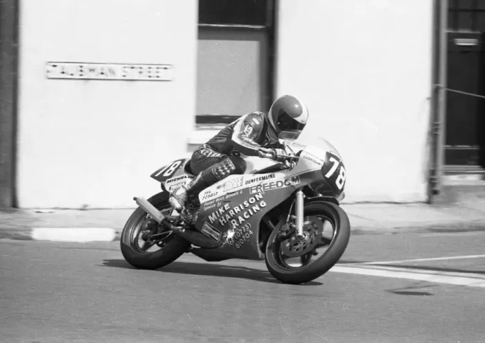 Framed Print : Eric McFarlane (Yamaha) 1985 Formula 2 TT Framed Print : Eric McFarlane (Yamaha) 1985 Formula 2 TT
