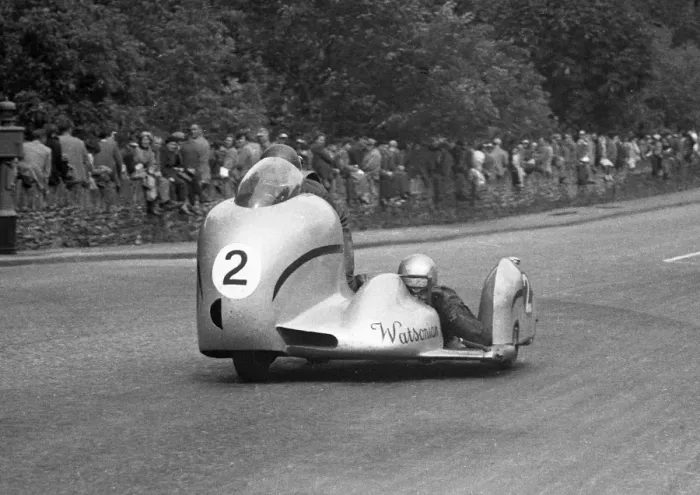 Framed Print : Eric Oliver & Les Nutt (Norton) 1954 Sidecar TT Framed Print : Eric Oliver & Les Nutt (Norton) 1954 Sidecar TT