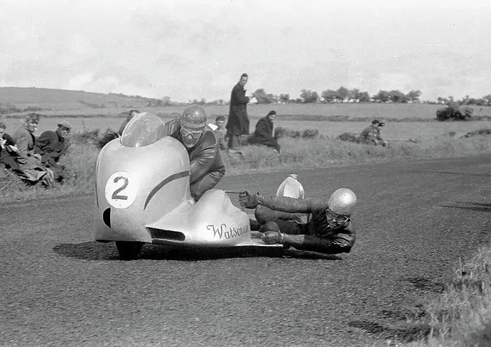 Framed Print : Eric Oliver & Les Nutt (Norton) 1954 Sidecar Ulster Grand Prix Framed Print : Eric Oliver & Les Nutt (Norton) 1954 Sidecar Ulster Grand Prix