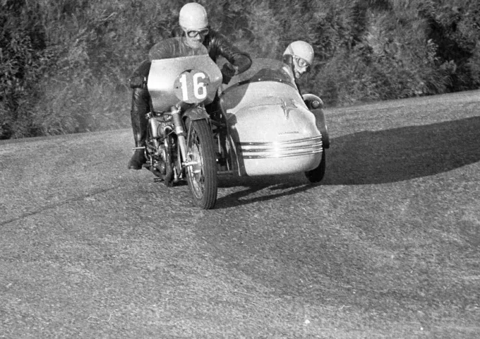 Framed Print : Eric Oliver & Pat Wise (Norton) 1958 Sidecar TT Framed Print : Eric Oliver & Pat Wise (Norton) 1958 Sidecar TT