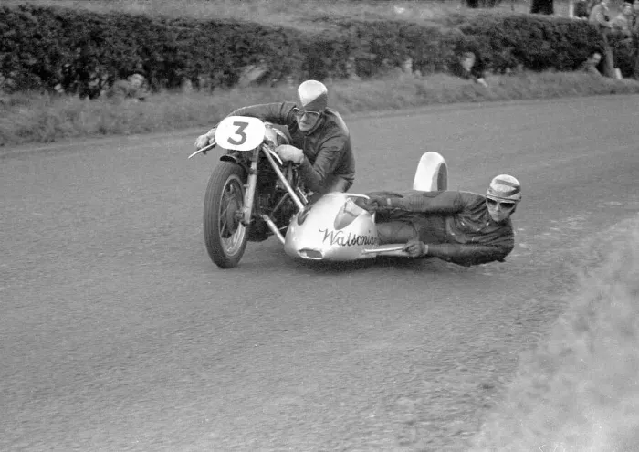 Framed Print : Eric Oliver & Stan Dibben (Norton Watsonian) 1953 Ulster Grand Prix Framed Print : Eric Oliver & Stan Dibben (Norton Watsonian) 1953 Ulster Grand Prix