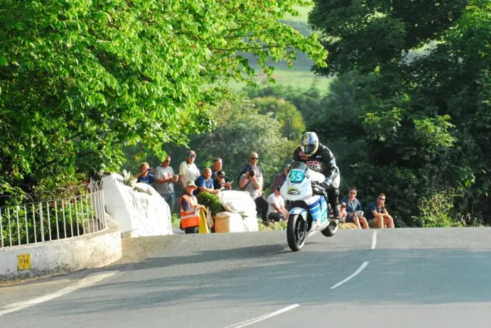 Framed Print : Eric Wilson (Kawasaki) 2016 Lightweight TT Framed Print : Eric Wilson (Kawasaki) 2016 Lightweight TT