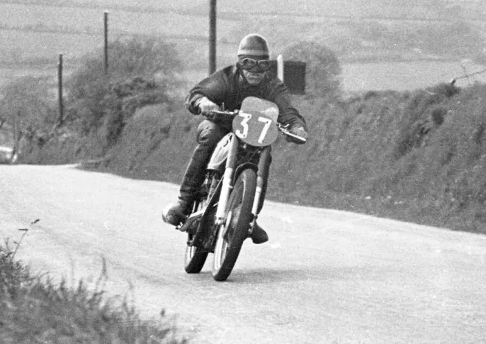Framed Print : Ernie Barrett (AJS) 1951 Senior TT Framed Print : Ernie Barrett (AJS) 1951 Senior TT