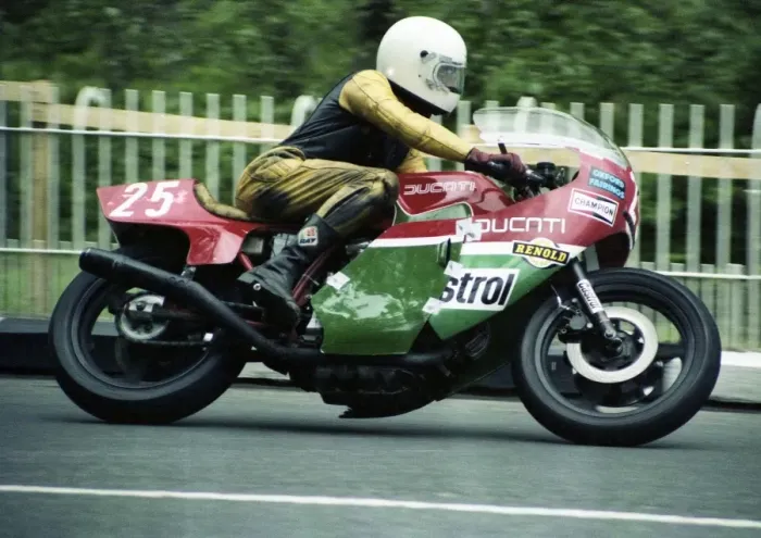 Framed Print : Ernie Coates (Ducati) 1980 Formula One TT