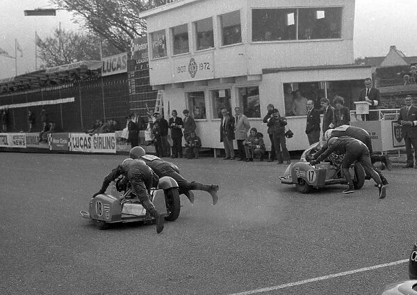 Ernie Leece & J D Logan (LMS Triumph) and Dick Hawes & Eddie Kiff (YCE-Kuhn Norton) 1972 750 Sidecar TT