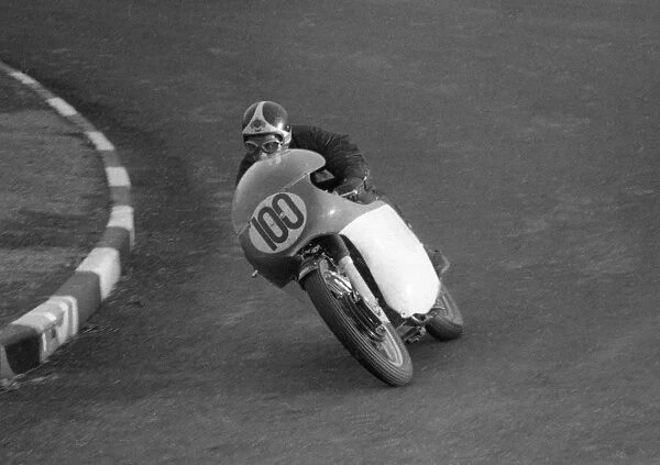 Ernie Wooder (Matchless) 1962 Senior Manx Grand Prix
