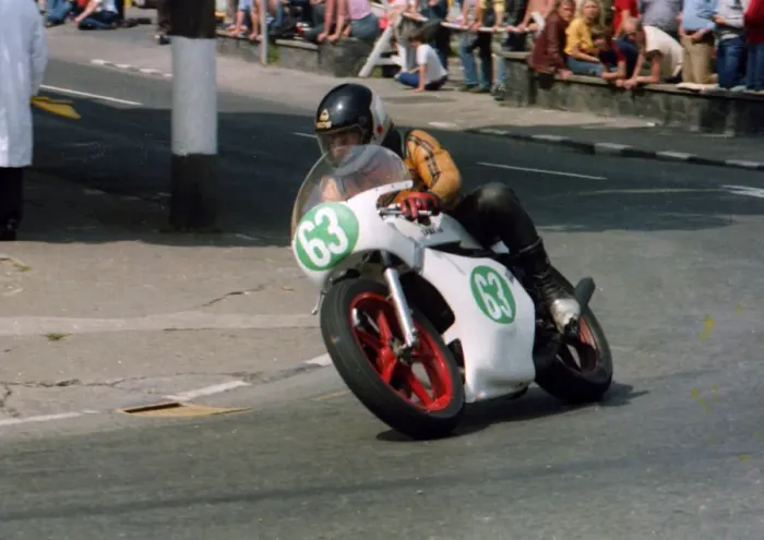 Framed Print : Ernst Grandegger (Yamaha) 1982 Junior TT Framed Print : Ernst Grandegger (Yamaha) 1982 Junior TT