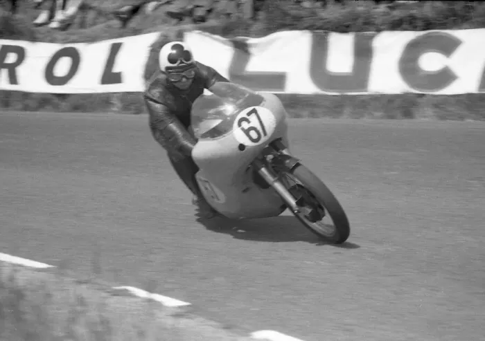 Framed Print : Esso Gunnarsson (Norton) 1962 Junior TT