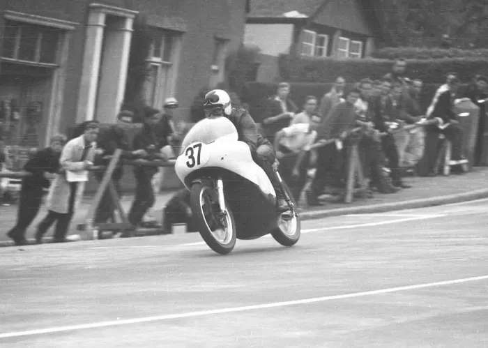 Framed Print : Esso Gunnarsson (Norton) 1963 Junior TT Framed Print : Esso Gunnarsson (Norton) 1963 Junior TT