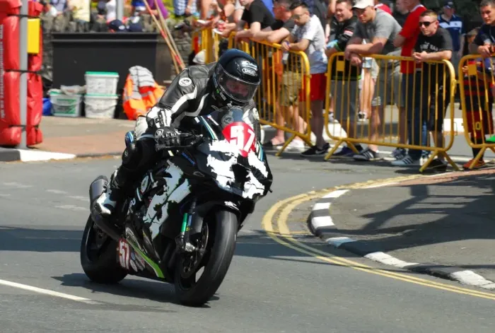 Framed Print : Fabrice Miguet (Kawasaki) 2016 Supersport TT Framed Print : Fabrice Miguet (Kawasaki) 2016 Supersport TT