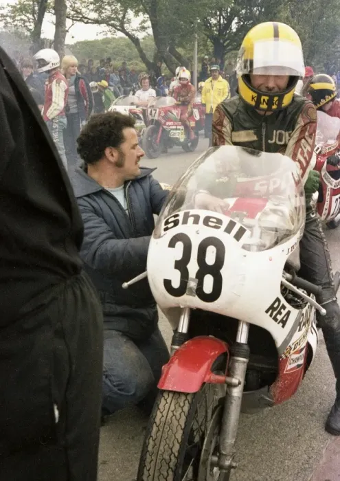 Framed Print : Fitting the hard plugs: Joey Dunlop (Yamaha) 1979 Classic TT Framed Print : Fitting the hard plugs: Joey Dunlop (Yamaha) 1979 Classic TT