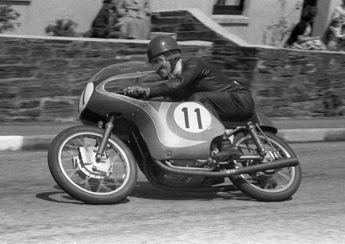 Framed Print : Francesco Villa (Ducati) 1959 Ultra Lightweight TT