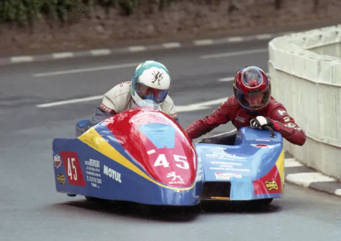 Framed Print : Franco Martinel & Tony Wilde (MSDF Yamaha) 1996 Sidecar TT Framed Print : Franco Martinel & Tony Wilde (MSDF Yamaha) 1996 Sidecar TT