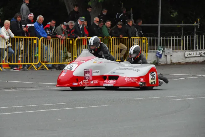 Framed Print : Francois Leblond & Bruno Picquoin (Shelbourne Suzuki) 2017 Sidecar TT Framed Print : Francois Leblond & Bruno Picquoin (Shelbourne Suzuki) 2017 Sidecar TT