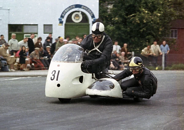 Frank Barton & E Gelder (Triumph) 1965 Sidecar TT