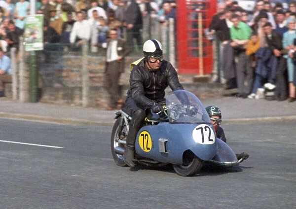 Frank Barton & A H Barker (Triumph) 1969 750 Sidecar TT